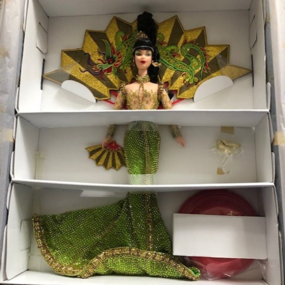 Fantasy Goddess of Asia, Barbie. A Bob Mackie Limited Edition.